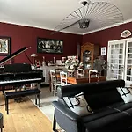 Maison De Saint-Jean-dʼAngély