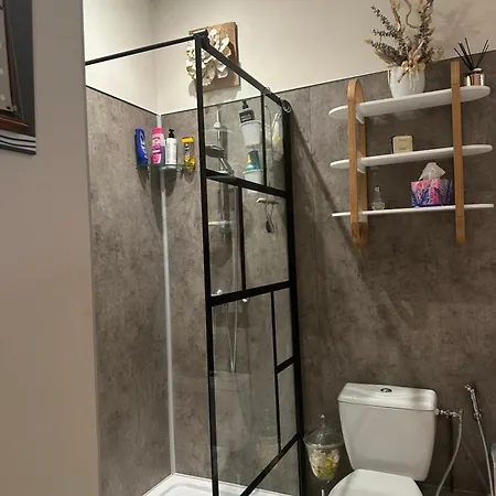 Δωμάτια σε οικογενειακή κατοικία Maison De