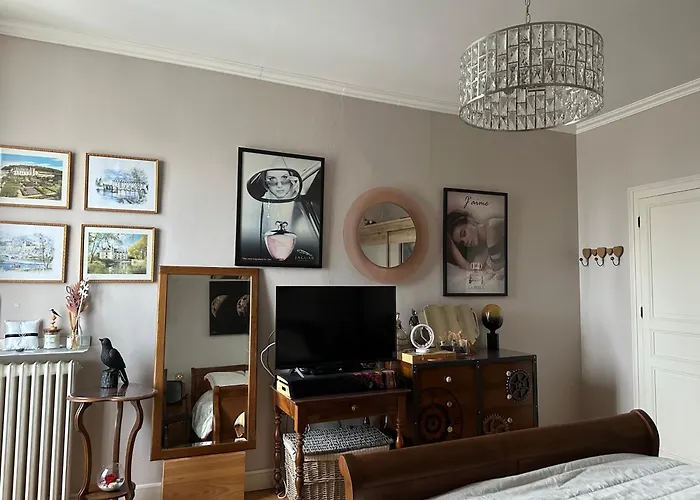 Maison De Saint-Jean-dʼAngély